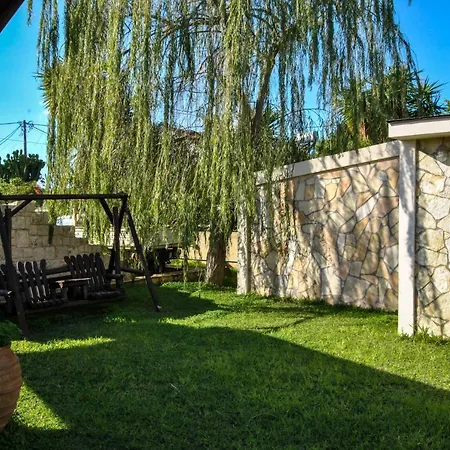 Irene Apartment Karavádhos
